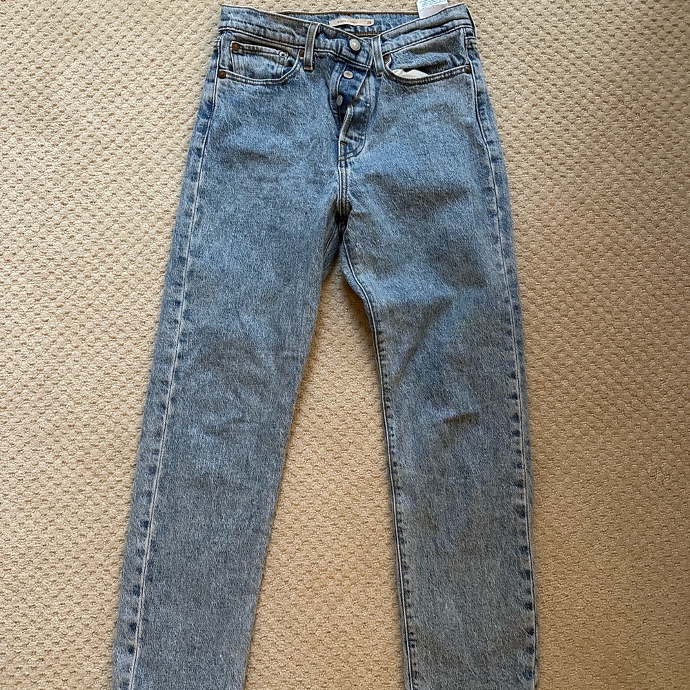 Levi wedgie straight jeans